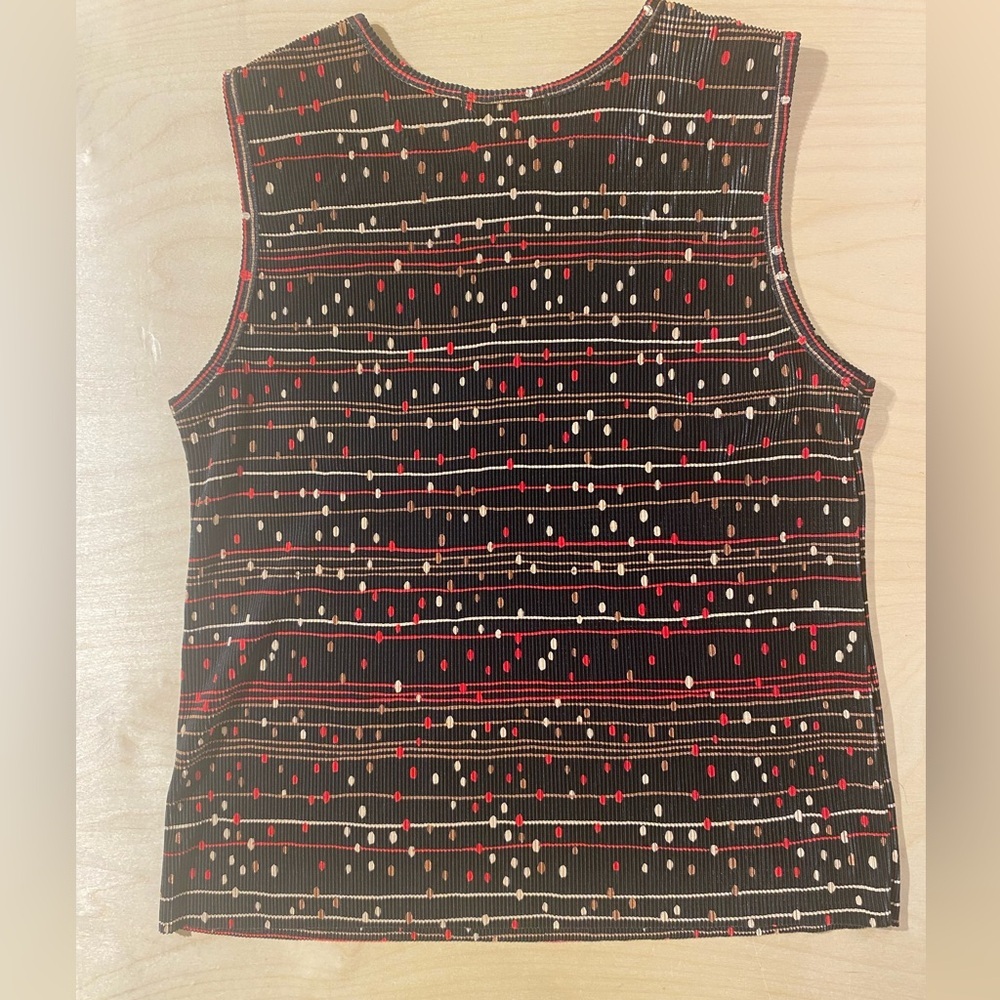 Plisse’ Black Sleeveless Ribbed Tank with Red & Cream Dot Pattern Large (QM) - Picture 6 of 6